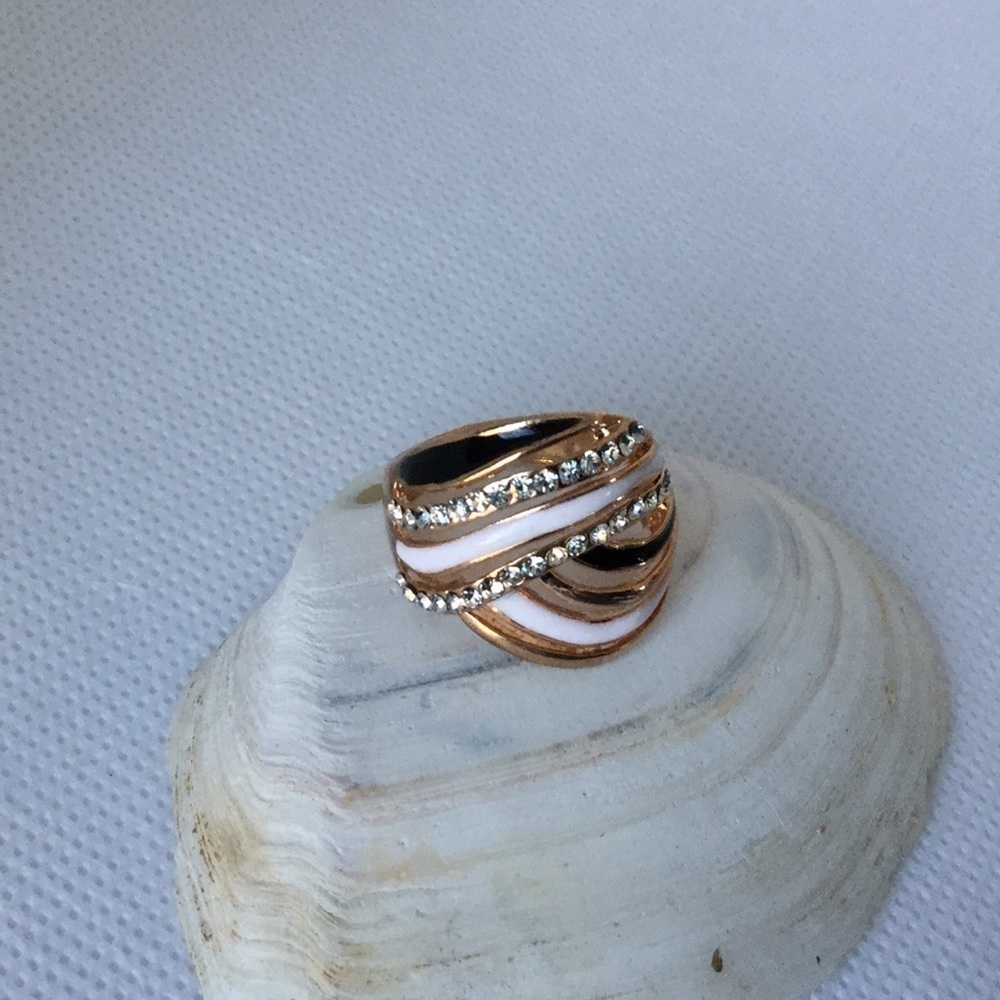 Rose Gold Rhinestone Ring - Picture 2 of 5